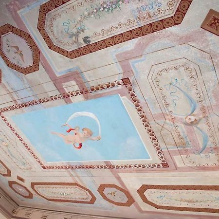 Roma Castel Nepi Home Near Colosseo Екстер'єр фото
