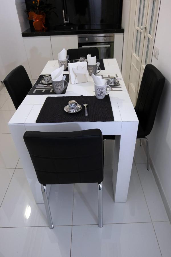 Roma Castel Nepi Home Near Colosseo Екстер'єр фото